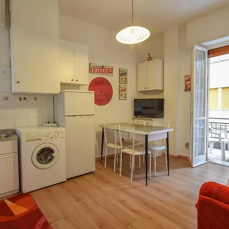 In With Kitchenette * לואנו