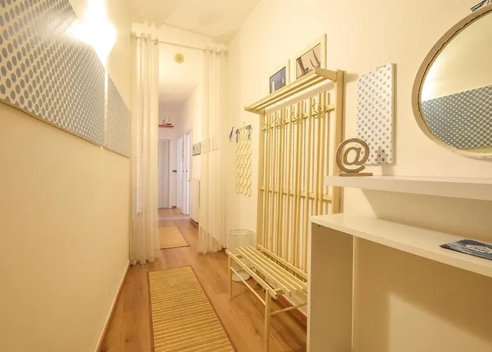 Appartement 1 Bedroom Gorgeous In *